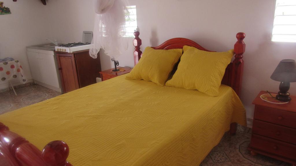 Maison Des Alizes Gros Cap Kültér fotó